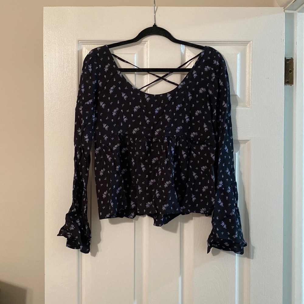 Flowy cropped long sleeve